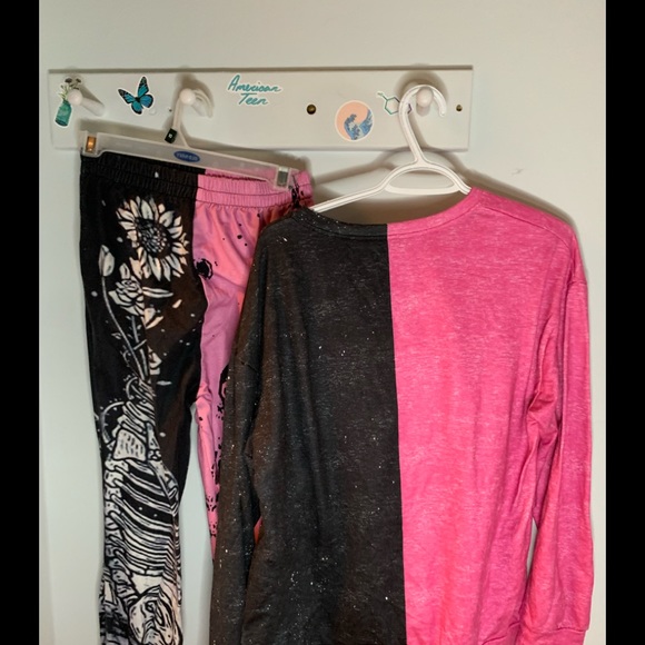 Matching set - Picture 2 of 2